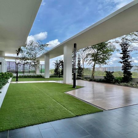 Royale Cottage Midvalley Netflix Pools 4 pax Johor Bahru Esterno foto