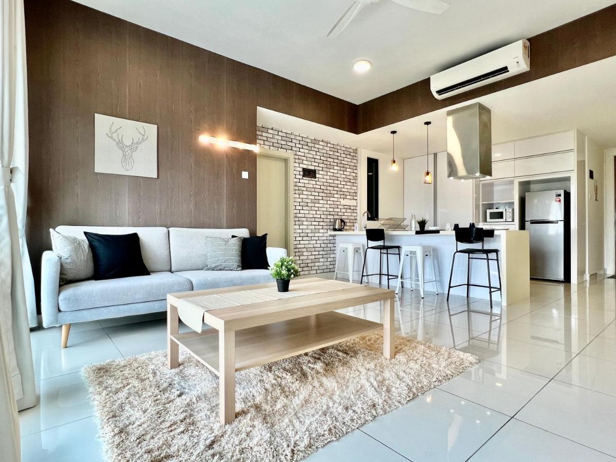 Royale Cottage Midvalley Netflix Pools 4 pax Johor Bahru Esterno foto